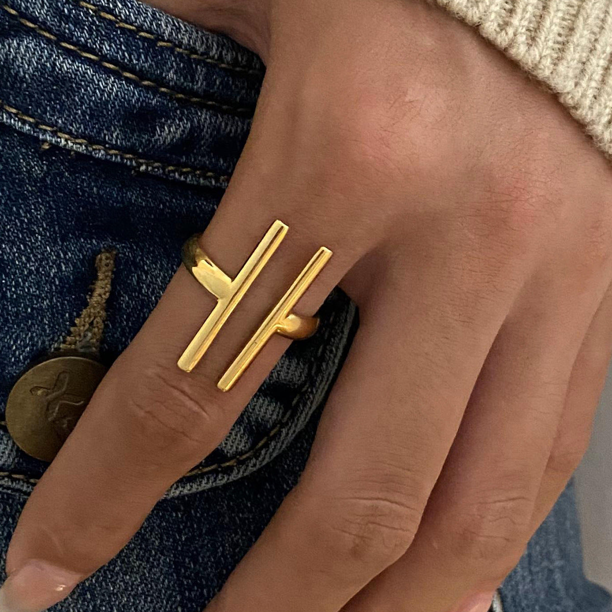 1 Stück schlichter Statement-Ring aus Edelstahl in Goldfarbe