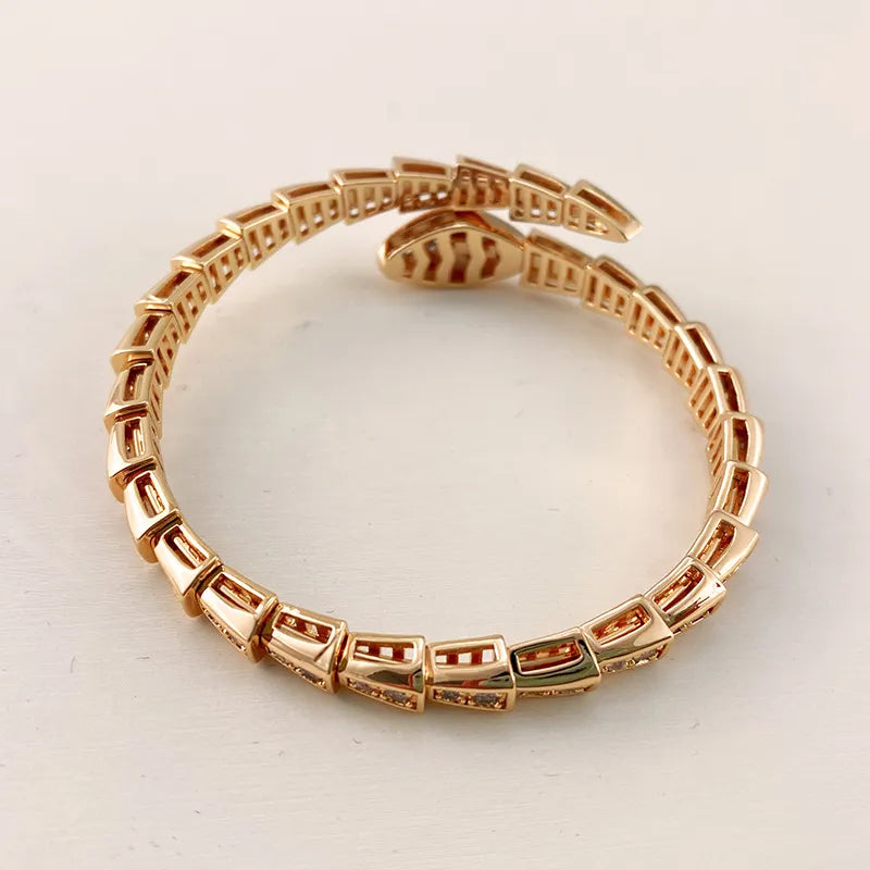 ✨ Serpentine Titanstahl Armband in Roségold – mit funkelndem Diamantstern