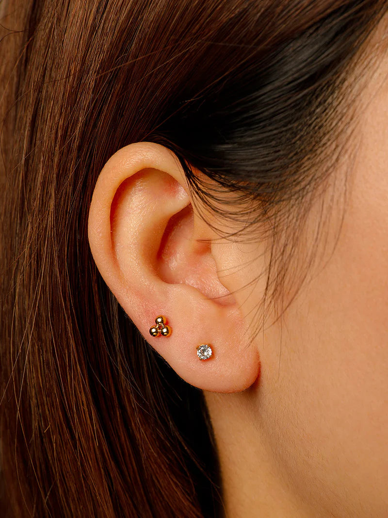 Simple Elegant OHRSTECKER