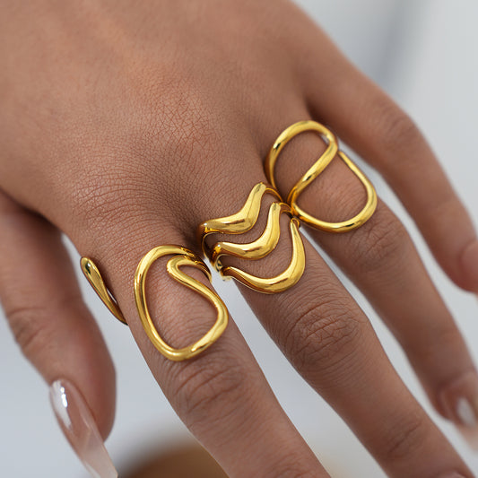 Statement-Ringe aus Edelstahl in Goldfarbe